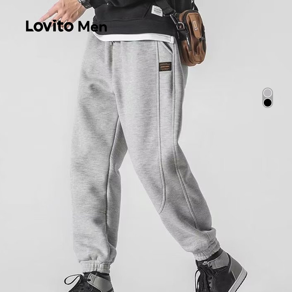 Lovito กางเกงจ็อกเกอร์แบบพกกระเป๋า สำหรับผู้ชาย รุ่นใช้งานได้ทุกฤดู สีเทาอ่อน LNE122088