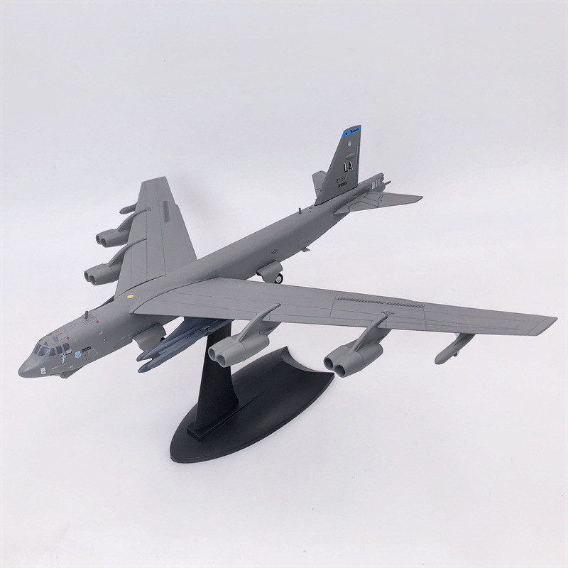 [คลังสินค้าพร้อม] 1: 200 US Army B-52H ทหาร Bomber B52 เครื่องบินโลหะผสมรุ่นเครื่องประดับ WLTK ญี่ปุ