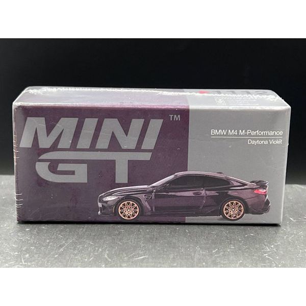 MINIGT  BMW M4 M-Performance (G82) Daytona Violet