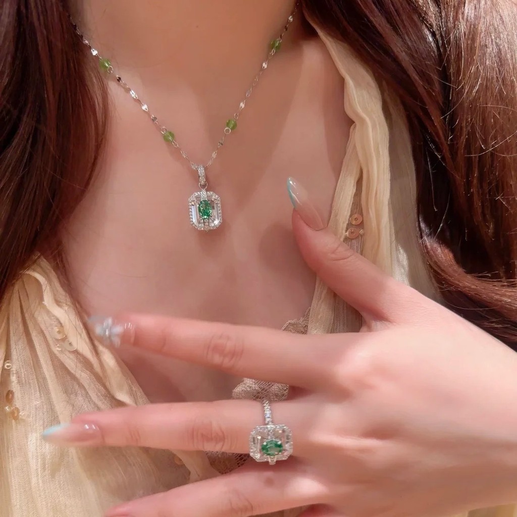 จี้สร้อยคอ Princess Square Diamond Paraiba Ring Female