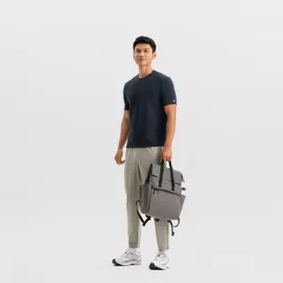 Decathlon 15L Water-Repellent Backpack With Laptop Compartment เป้สะพายหลังความจุ 15 ลิตร - Grey