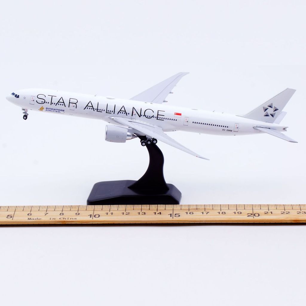 JCwings 1/400 Singapore Airlines Boeing B777-300ER 9V-SWM เครื่องบินรุ่นโลหะผสม