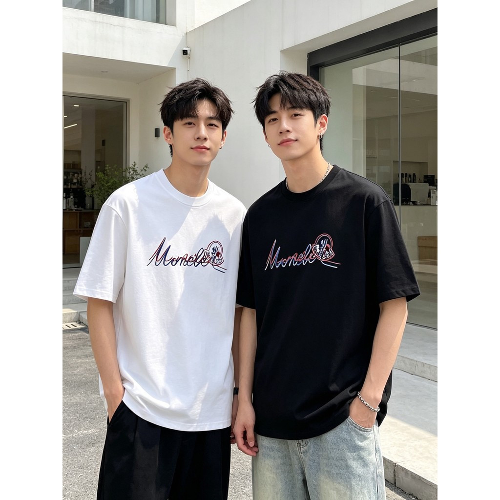 Moncler/Mengkou 2026 เสื้อยืดแขนสั้นคอกลมสไตล์คู่ผู้ชายสไตล์กีฬารอบคอสไตล์ใหม่ฤดูใบไม้ผลิฤดูใบไม้ร่ว