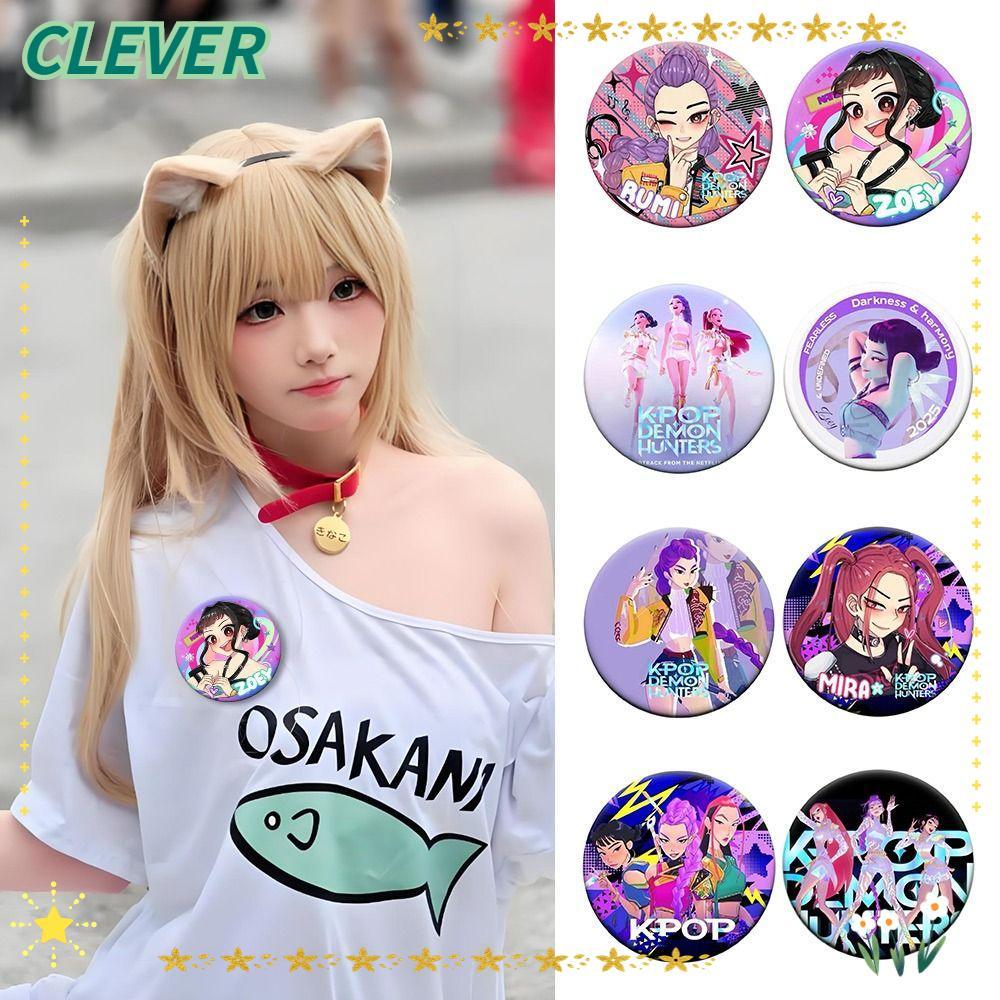 เข็มกลัดanimeแบบDemon Hunters พร้อมใช้งานสำหรับสะสมและcosplay ออกแบบโดยRumi, Zoey, Jinu และMira