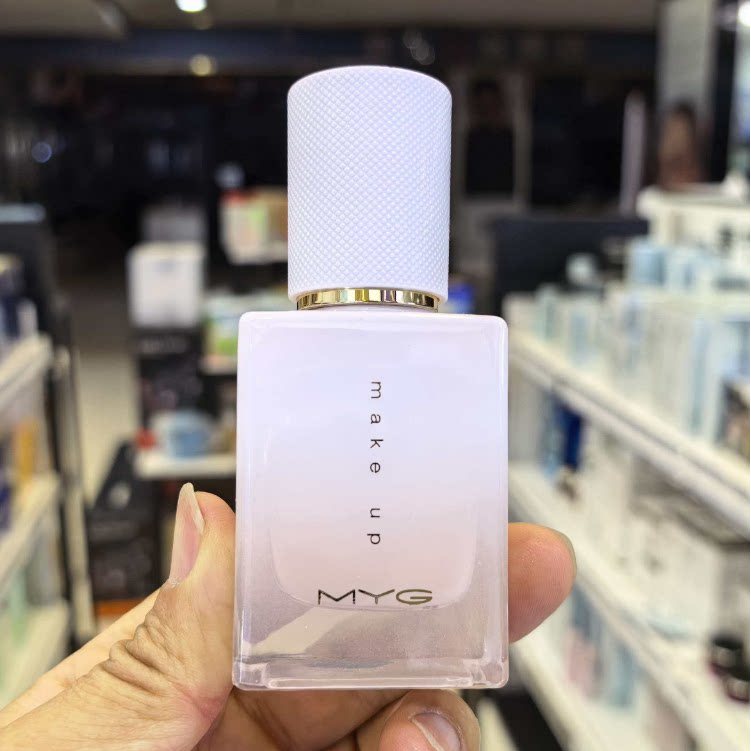 cushion foundation MYG Caviar Silk Thin Matte Makeup Liquid Foundation 30g คอนซีลเลอร์ Natural Fit