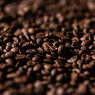 ทีรามิสุเบลนด์ Sarnies Coffee Tiramisu Blend | Medium Dark Roast | Dark Chocolate, Hazelnut, Caramel