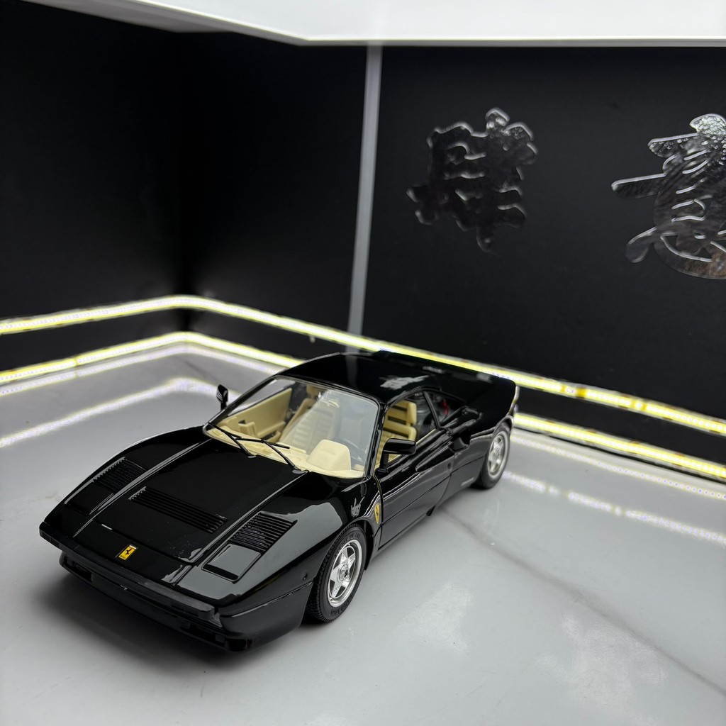 BBURAGO BBURAGO 1: 18 Ferrari 288GTO 198syw