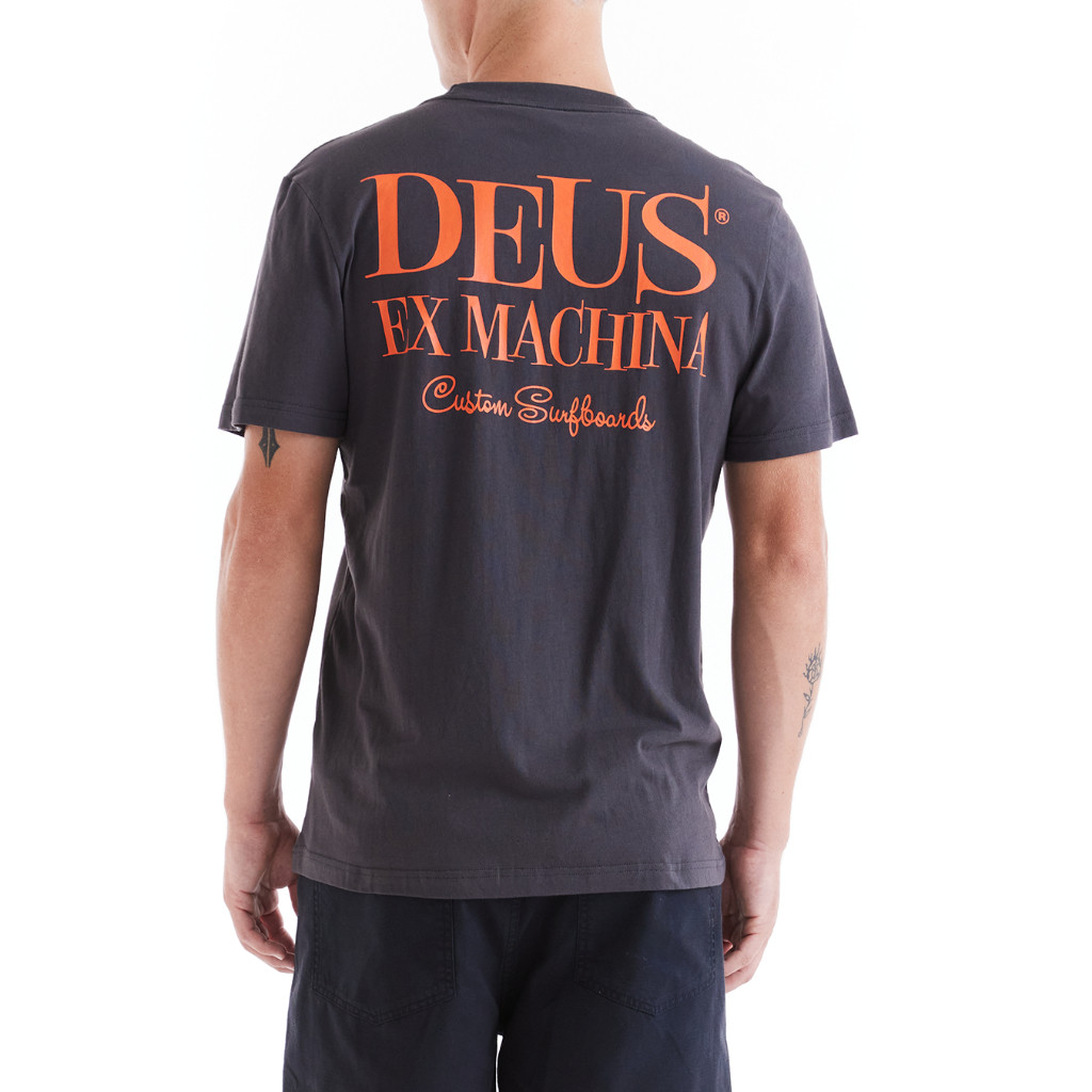 ตลาดจุดฤดูร้อน Deus Ex Machina - Shake Up Tee