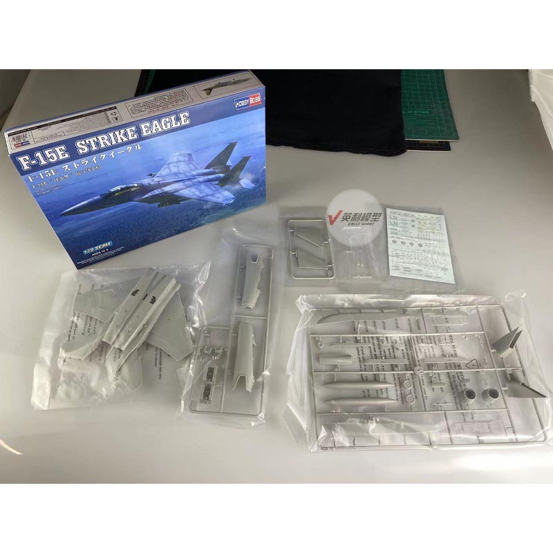 √ Trumpeter รุ่น 1/72 American F-15E "Strike Eagle" Fighter Strike Aircraft 80271