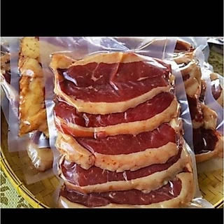เนื้อแผ่นมันติดขอบแดดเดียว By : เนื้อโคขุนแดดเดียว (400G.)