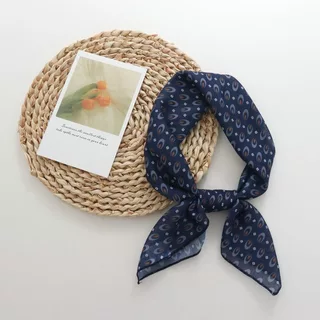 Retro High-End Square Scarf 2026 New Style Ladies All-Match Square Scarf