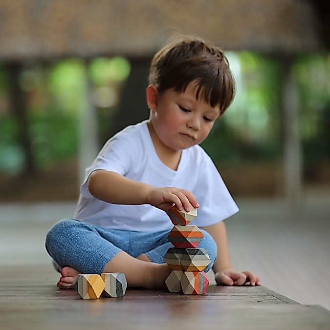 PlanToys ของเล่นไม้ 5511 Geo Stacking Rock ก้อนหินเรียงซ้อน เสริมพัฒนาการ สำหรับเด็กอายุ 3 ปี ขึ้นไป — صورة 3