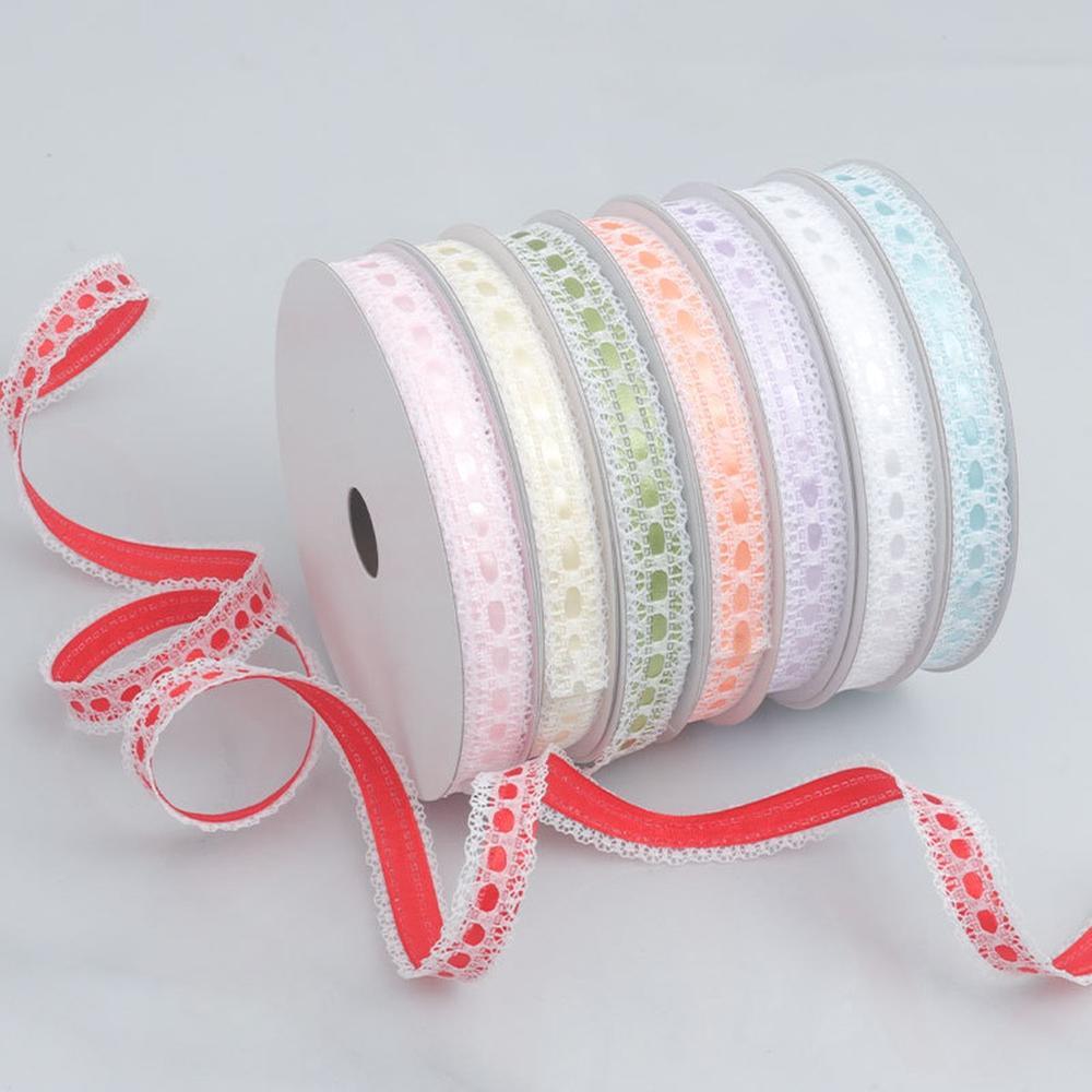 9เมตรลูกไม้สีขาวขอบหัวใจซาตินริบบิ้นวินเทจกลวงลูกไม้ตัดสําหรับโบว์ผมกล่องของขวัญบรรจุภัณฑ์งานฝีมือ ทําเอง สมุดภาพ ห่อของขวัญช่อดอกไม้แต่งงานเค้กตกแต่งริบบ
