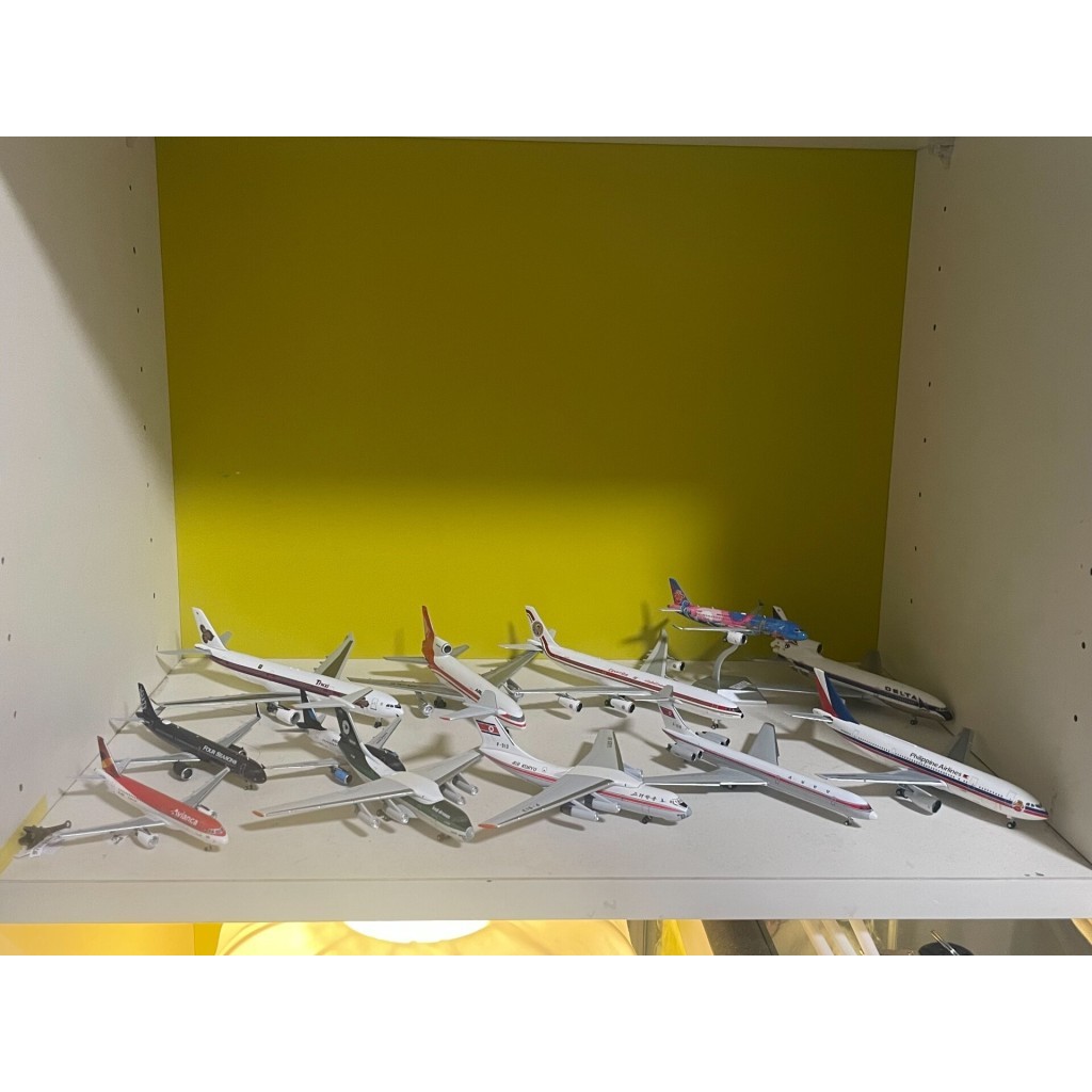 [สต๊อกพร้อม] [1: 400] Airliner รุ่น Philippinine Airlines A300 Mexican Airlines A318 Colombia-Aviank