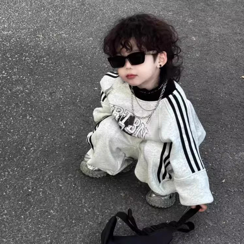 ชุดสูทเด็กผ้าฝ้าย สไตล์เกาหลี ใส่สบาย เหมาะกับหนู ๆ ในฤดูใบไม้ร่วง ขนาดฟิตติ้งดี สำหรับทั้งชายและหญิง - รูปที่ 2