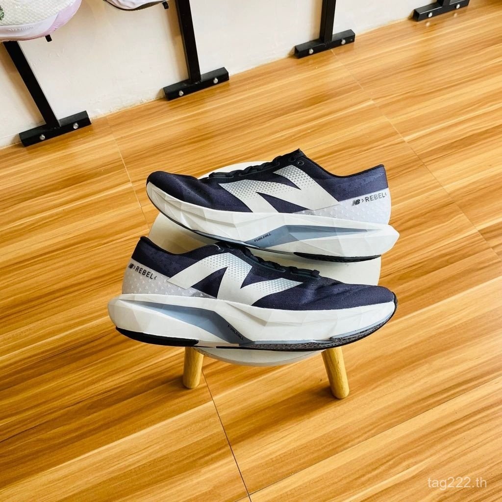 Fuelcell Rebel v4 Graphite Black