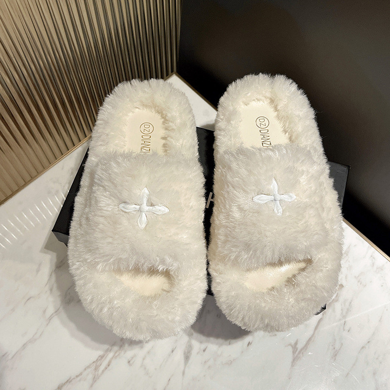 รองเท้าแตะแฟชัน femur สำหรับผู้หญิงปี 2024 สไตล์ใหม่ พร้อมขนสัตว์หนาและส้นพิเศษ