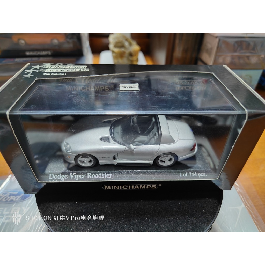 Mini Cut 1: 43 Dodge Viper Lightly Rashes