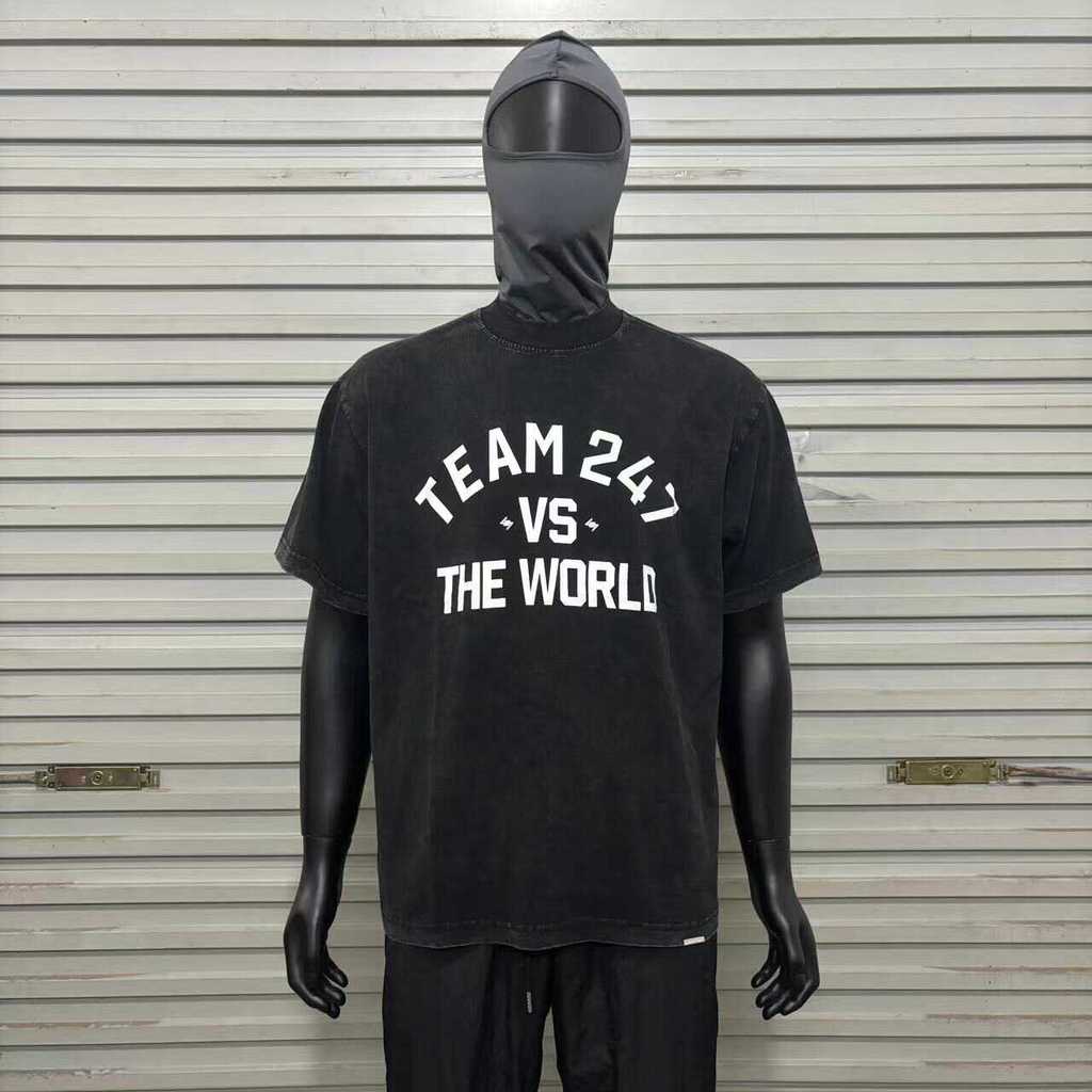 TEAM 247 vs THE WORLD เสื้อยืดแขนสั้น ผ้าฝ้ายพรีเมียม 100% สำหรับทั้งผู้ชายและผู้หญิง