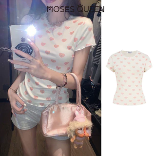 MOSESQUEEN เสื้อยืดแขนสั้นพิมพ์ลายสาวหวานน่ารักและขยับสําหรับผู้หญิง - มีสไตล์ ฟิตติ้ง กระชับสัดส่วน ดีไซน์ไหล่ตรง #63944