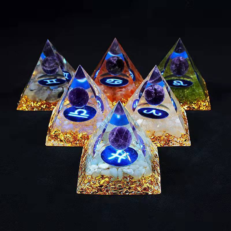 十二星座金字塔水晶碎石金字塔卧室摆2607011 Twelve Zodiac Signs Pyramid Crystal Gravel Pyramid Bedroom Decoration 26070
