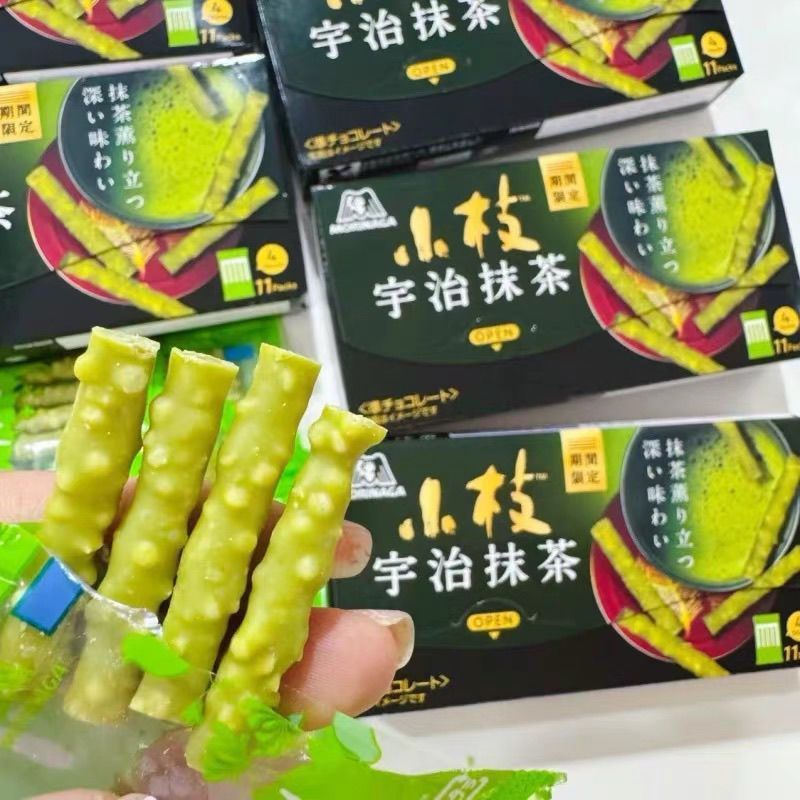 จํากัด~ญี่ปุ่นนําเข้า Morinaga Morinaga Morinaga Matcha Twig Chocolate Biscuit Bar แพคเกจขนาดเล็กของ