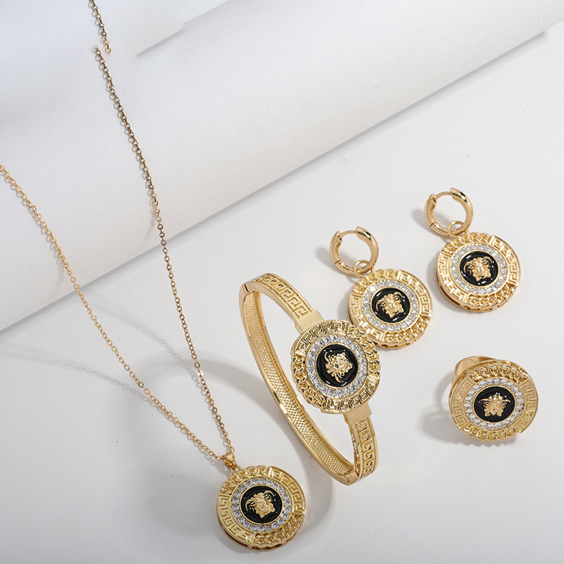 Medusa Portrait Zircon ชุดสร้อยคอเครื่องประดับ