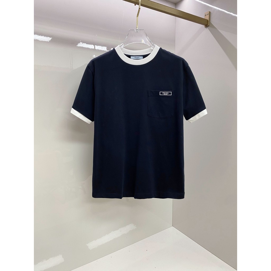 2026Prada/Prada ผู้ชายผู้หญิงเสื้อยืดพิมพ์เสื้อยืดแขนสั้น Casual เสื้อยืดฟิตเนส Hip-Hop KPYB