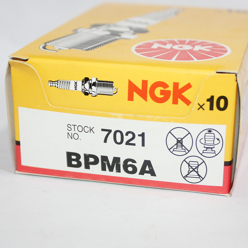 หัวเทียน NGK BPM6A เหมาะสําหรับเครื่องตัดหญ้าชา Picker Chainsaw Chainsaw 2 จังหวะแก้ไขกับ BPM7A BPMR