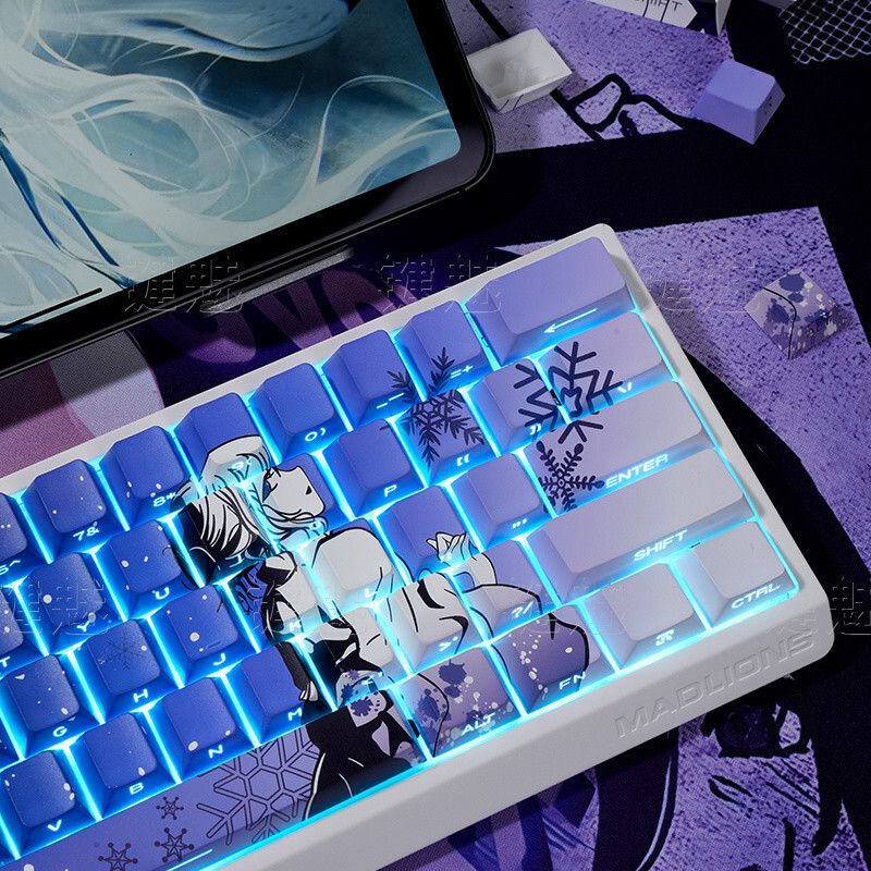 Sakura Raven2.0Snow Wolf Keycap ความสูงดั้งเดิมแกะสลักด้านข้างโปร่งแสง PBT วัสดุห้าด้านความร้อนระเหิ