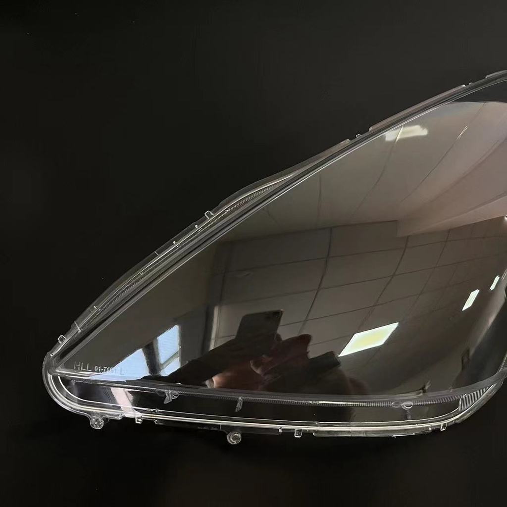 เหมาะสําหรับ 03-04 Toyota wish Headlampshade Toyota WISH ไฟหน้าเชลล์ด้านหน้าโปร่งใสโคมไฟ wish Mask