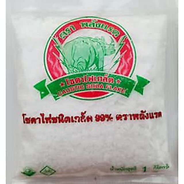 โซดาไฟ เกล็ด อย่างดี   caustic soda flake ตรา พลังแรด บรรจุ 1 kg ใช้ในการละลายการอุดตันของท่อน้ํา ทำความสะอาดสิ่งสกปรก