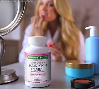 Hair skin Nails Nature bounty 250 เม็ด with biotin 5000 mcg Exp.07/27 (อ่านข้อมูลก่อนสั่งค่ะ)