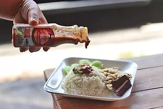 น้ำจิ้มข้าวมันไก่ต้ม(สูตรเต้าเจี้ยว)​ตราเจ้พร สูตรร้านดังดั้งเดิมในอ.ภูเขียวจ.ชัยภูมิขายมานานกว่า40ปี