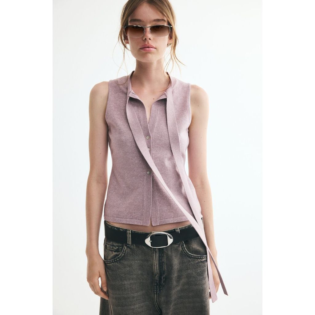 H&M(เอชแอนด์เอ็ม) เสื้อคอปกโบว์ถัก ผู้หญิง 1339858_1