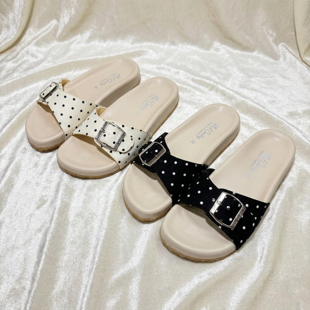 รองเท้าแตะ Polka Dot ลายจุด พื้นนุ่ม รองเท้าแตะสวม พื้นหนา ไม่ลื่น เดินสบาย 1 ตอน ไซส์ 36-40