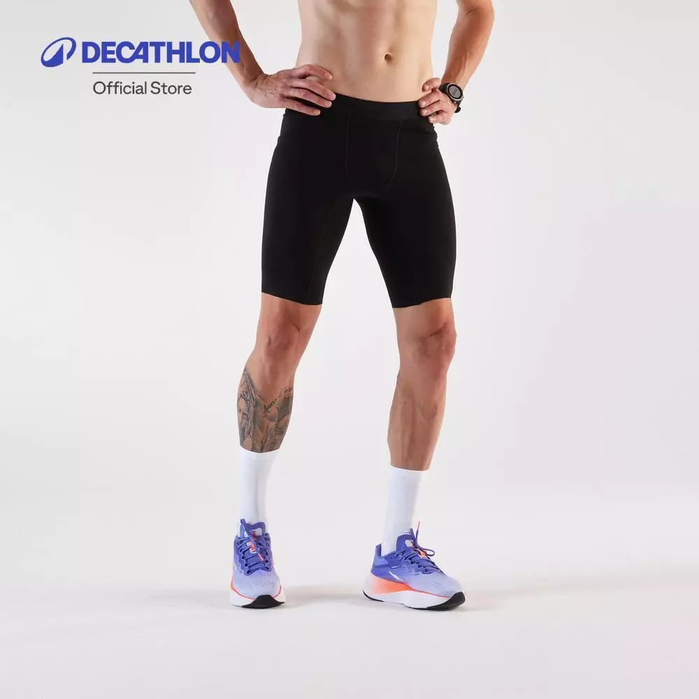 Decathlon Men'S Running Tight Shorts กางเกงขาสั้นรัดรูปใส่วิ่งสำหรับผู้ชาย รุ่น Kiprun - Black