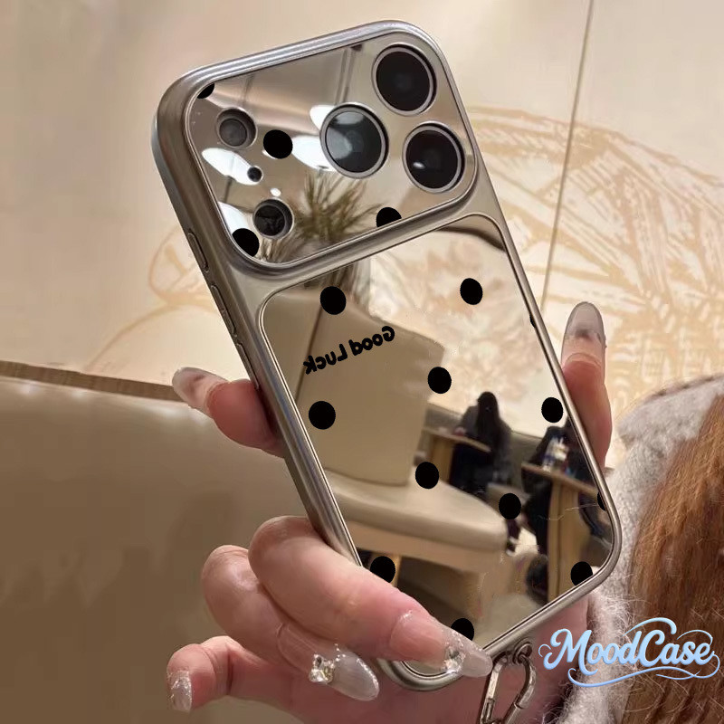 สำหรับ iPhone 11 13 17 15 14 12 16 Pro Max 14 16 15 Plus เคสหน้าต่างใหญ่ กระจกมีจุดดำ พิมพ์ข้อความ Good Luck