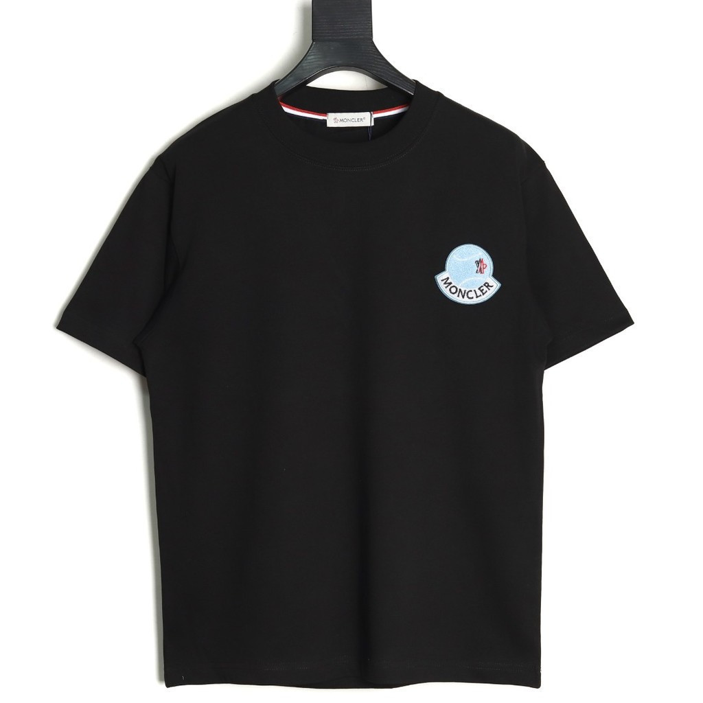 Moncler/Mengkou 2026 คลาสสิกรอบคอแขนสั้นเสื้อยืดผู้ชายผู้หญิงสไตล์ฤดูใบไม้ผลิแฟชั่นผ้าฝ้าย 100% ที่ก