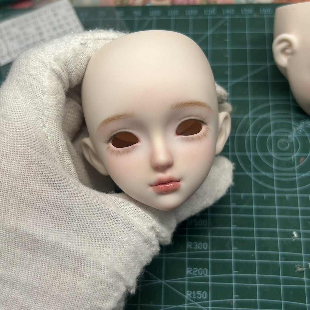 จัดส่งในวันเดียวกัน bjd Quarter Baby Head Quarter แต่งหน้าหัวเด็กผลิตภัณฑ์สําเร็จรูปหัวของแท้ Baoz ม
