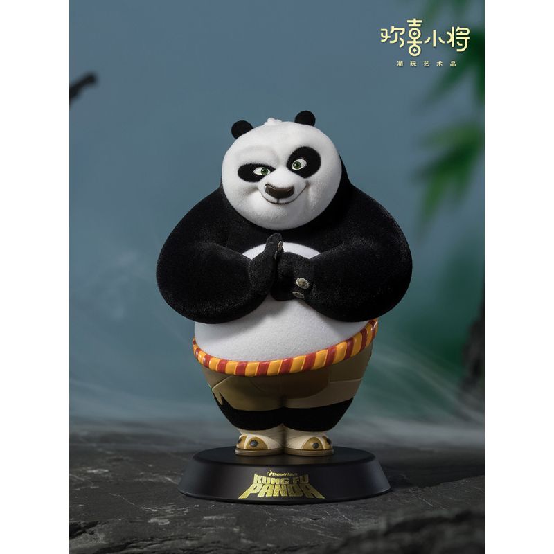 สต็อกพร้อม | Kung Fu Panda Po Happy Teenager Kung Fu Panda Hug Fist Po รูปเดสก์ท็อปตกแต่งตกแต่งสํานั