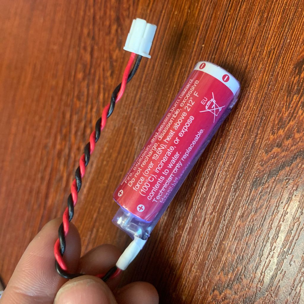 ญี่ปุ่นนําเข้า Ankawa YRC1000 ตู้ควบคุมแบตเตอรี่ maxell ER6BD _ WK77P 3.6V 2,000mah