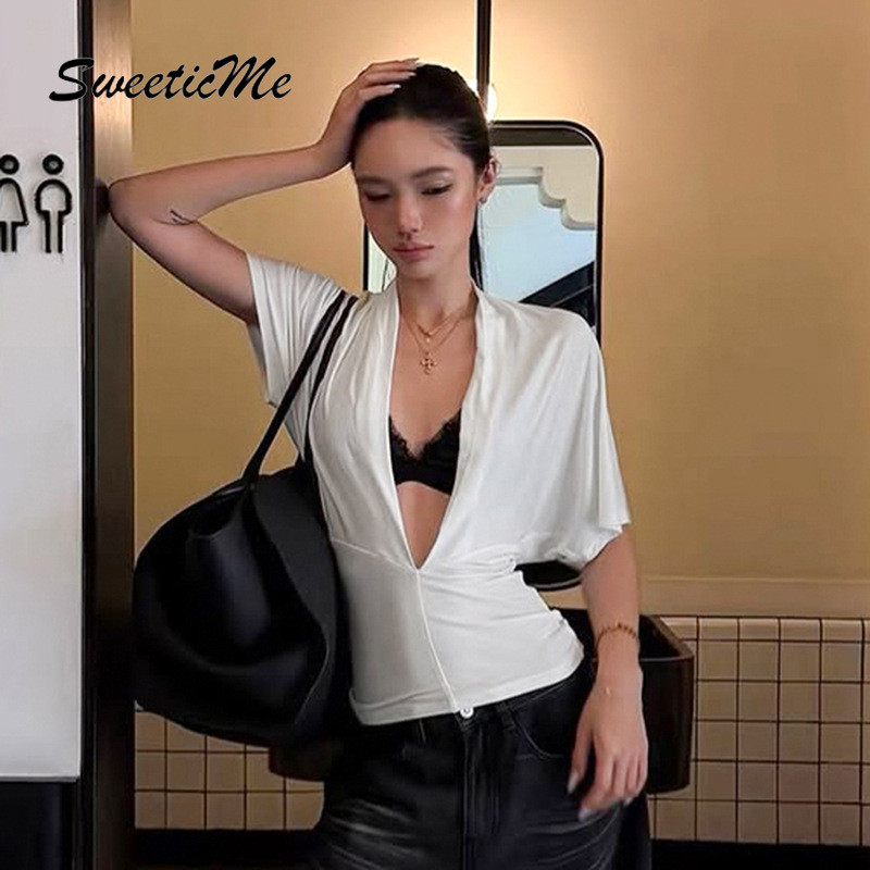 SweeticMe เสื้อสตรี 2026 แฟชั่นใหม่เซ็กซี่ลําลองสีทึบเสื้อยืดแขนสั้นคอวีลึก — صورة 2