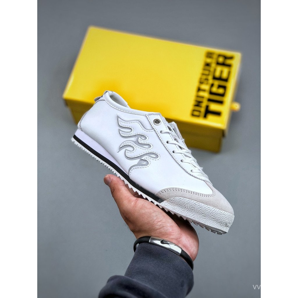 2026Asics Onitsuka Tiger รองเท้า/Onitsuka Tiger Mexico 66 รองเท้าผ้าใบรองเท้าผ้าใบพร้อมกางเกงยีนส์ช้