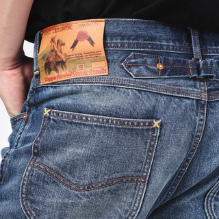 LEE กางเกงยีนส์ (ริมน้ำเงิน) Selvedge 8 years Wash Jouney คอลเลคชั่น 101 เอวสูงทรงกระบอก รุ่น LE S126MRETN04 สียีนส์อ่อน