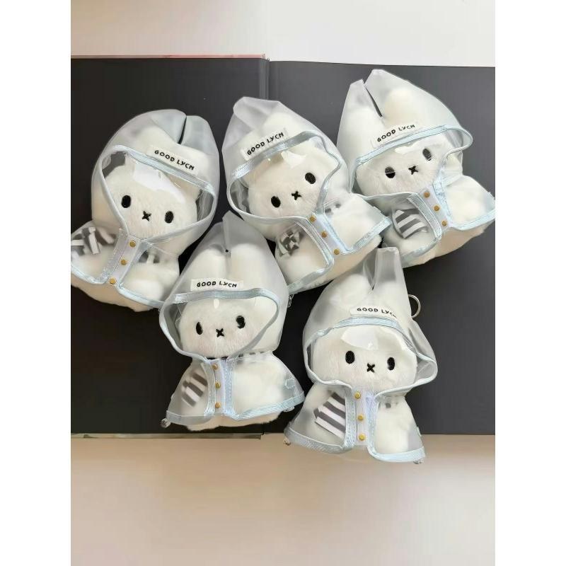 เสื้อกันฝนน่ารัก Miffy กระต่ายกระเป๋าจี้ Niche Design Feel ตุ๊กตาพวงกุญแจตุ๊กตาสาวแฟนของขวัญ hih0817