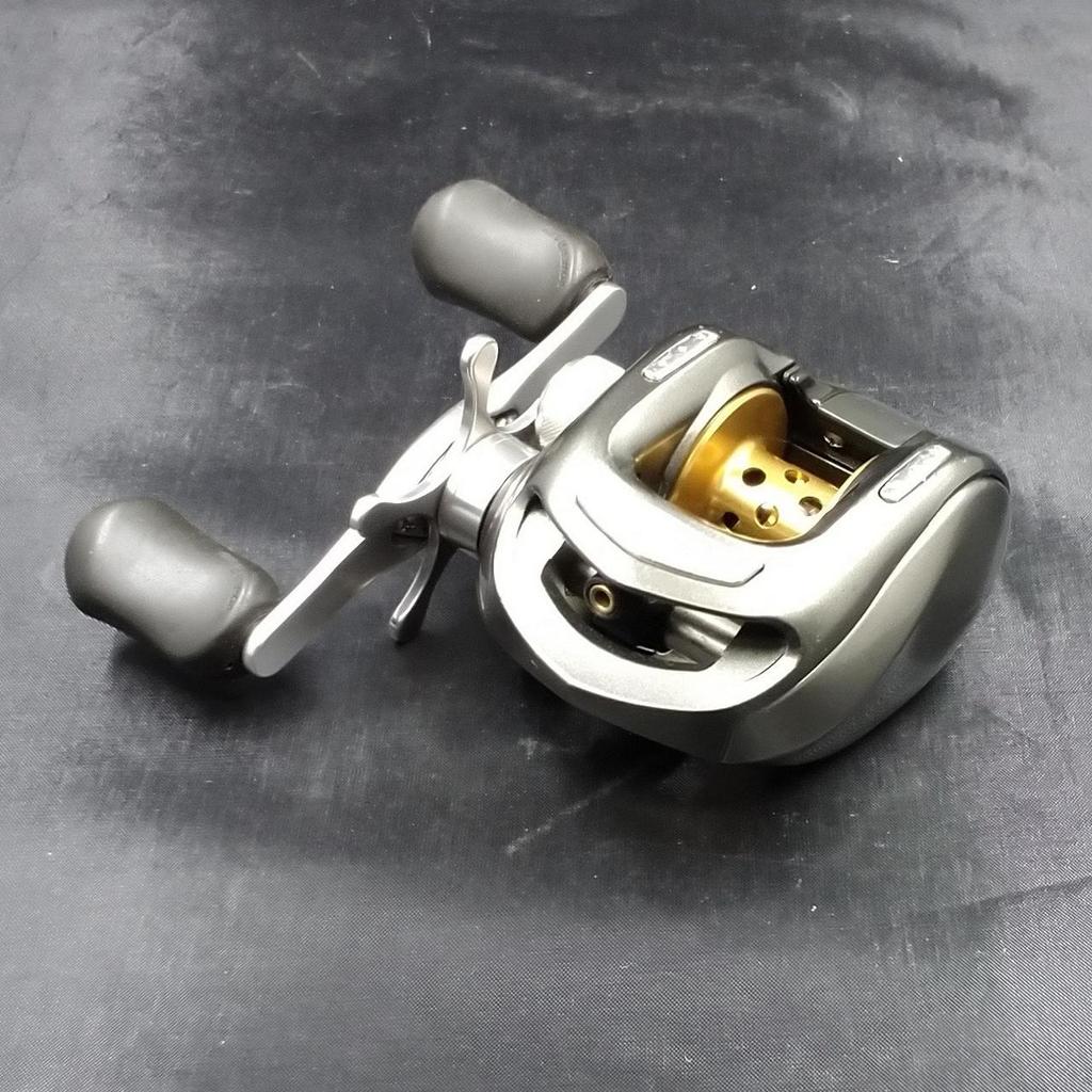 SHIMANO Baitcasting Reel 05 Metanium XT