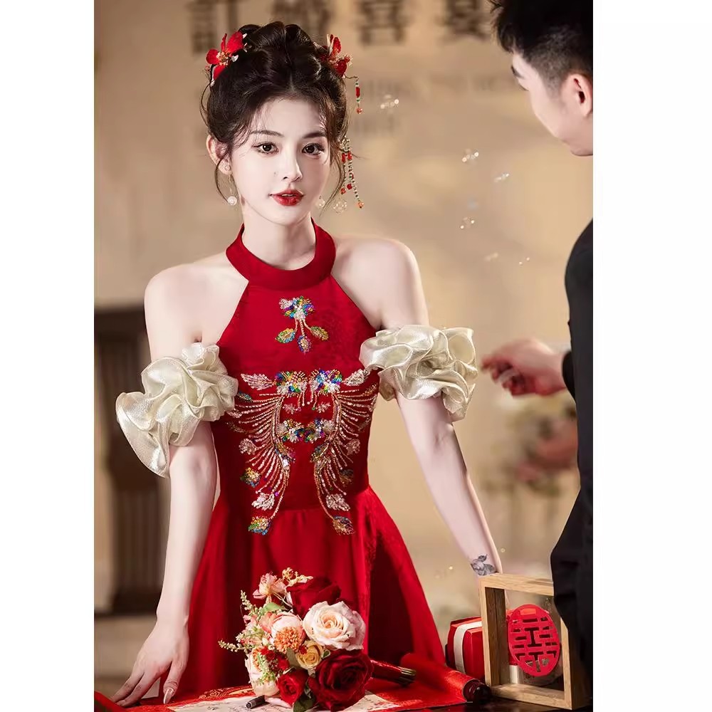 ใหม่สไตล์จีน Toasting ชุดเจ้าสาว High-End Halter คอไวน์แดงหมั้นชุดกระโปรงหญิง High-End Pavilion จัดเ