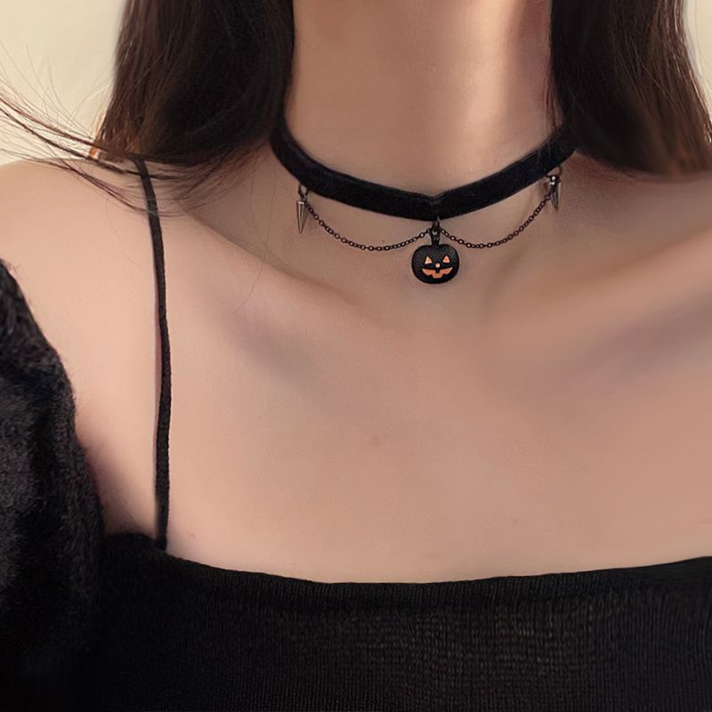 Original Design ฮาโลวีนสร้อยคอChokerสร้อยคอเครื่องประดับผู้หญิง 2023 ฟักทองสีดําClavicle Chain 9.1 W