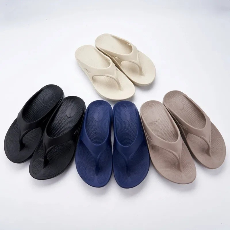 OOFOS Original Sandals - น้ําหนักเบา Recovery รองเท้ารองเท้าแตะผู้ชายผู้หญิงด้านล่างนุ่มในร่มสไลด์บ้